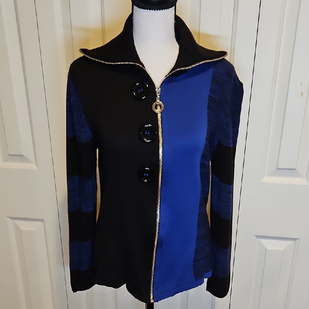 Angel Black and Blue Women'sSwwater Zip Up XS NWOT